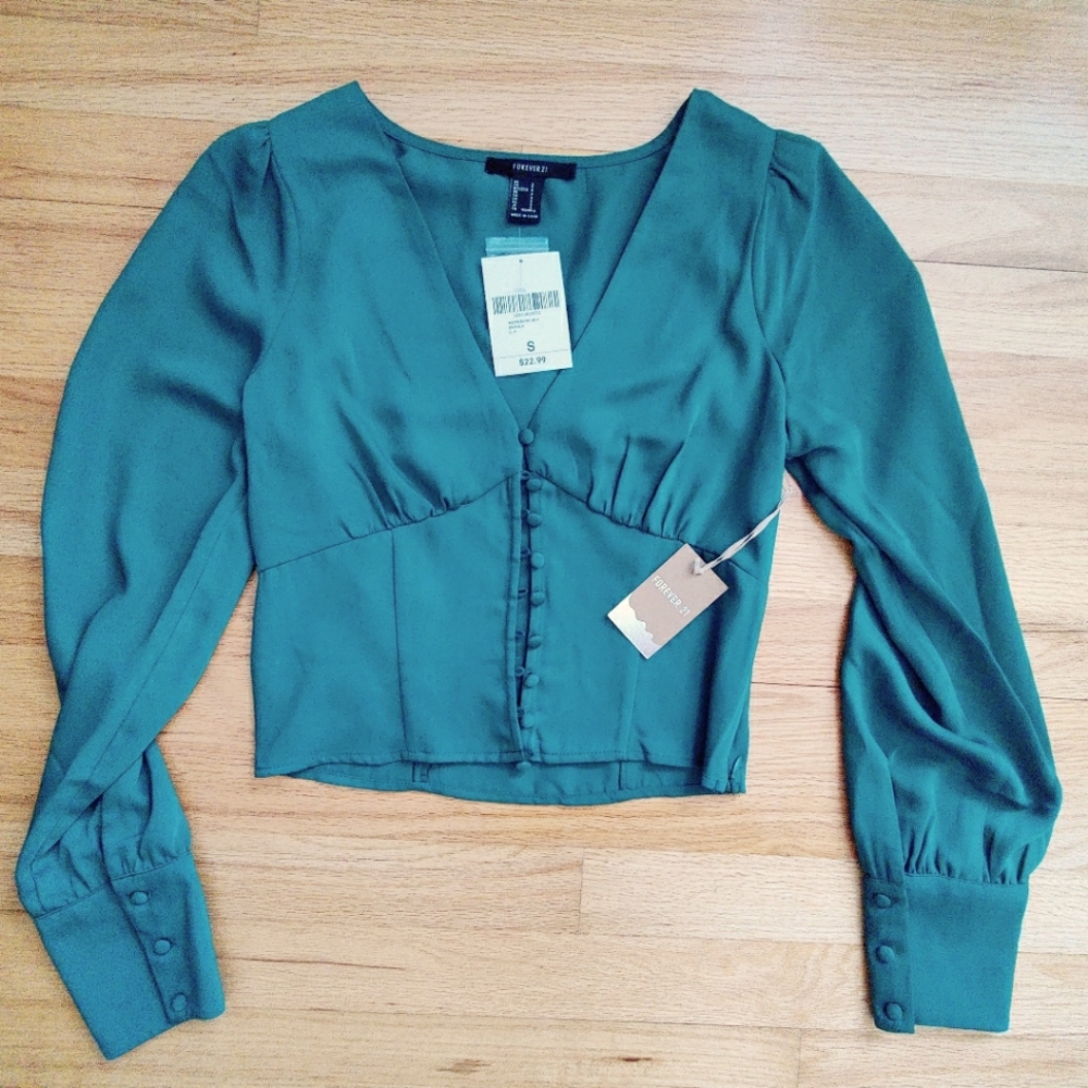NWT Forever21 Emerald Green Button Down Top Women's Size Small